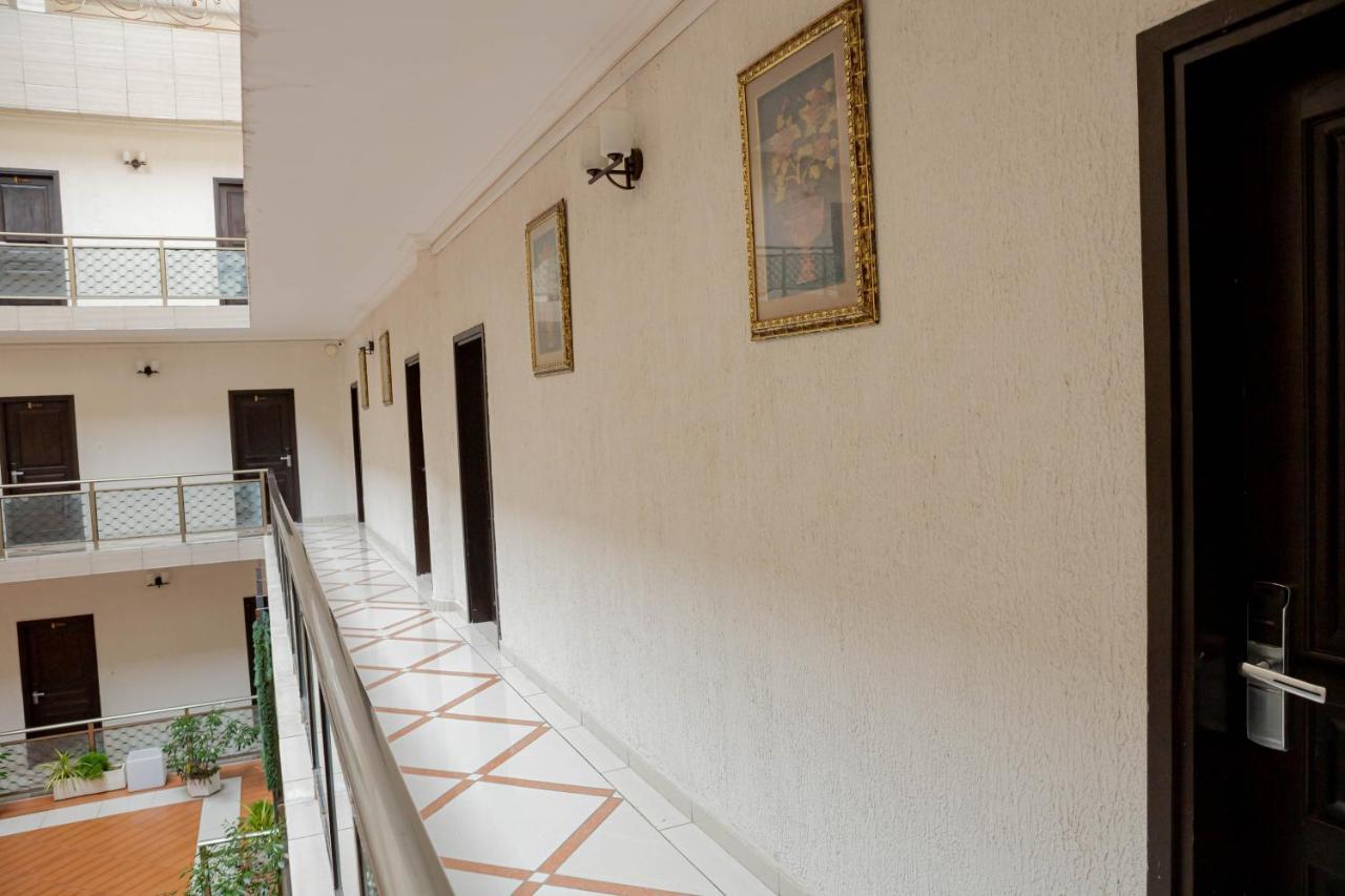 Hotel Hibiscus Louis Libreville Eksteriør billede
