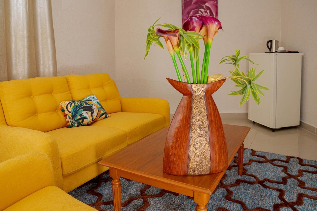 Hotel Hibiscus Louis Libreville Eksteriør billede