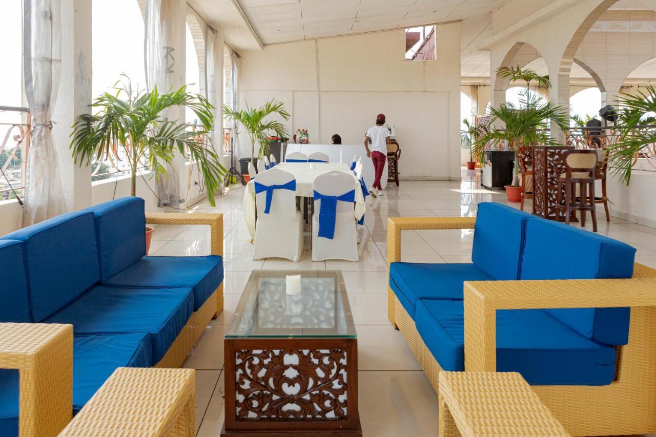 Hotel Hibiscus Louis Libreville Eksteriør billede